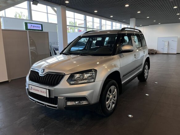 2015 Skoda Yeti I Рестайлинг, серебристый - вид 7