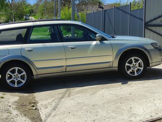 2004 Subaru Outback III, бежевый, 795000 рублей, вид 4