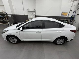 2022 Hyundai Solaris II Рестайлинг, белый, 1300000 рублей, вид 3
