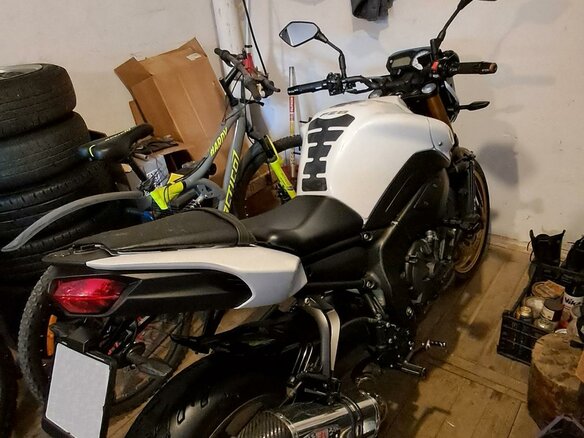 2011 Yamaha FZ8, белый, 650000 рублей - вид 8