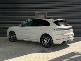 2026 Porsche Cayenne III Рестайлинг, серый, 21900000 рублей, вид 3