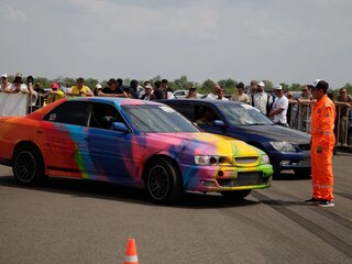 2000 Toyota Chaser VI (X100) Рестайлинг, белый, 2750000 рублей, вид 3
