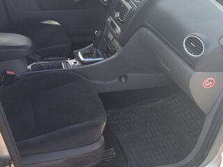 2009 Ford Focus II Рестайлинг, серебристый, 755000 рублей, вид 5