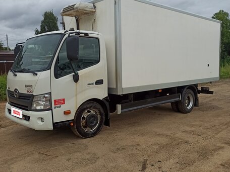 2013 Hino Series 300 (Dutro), белый, 1950000 рублей, вид 3