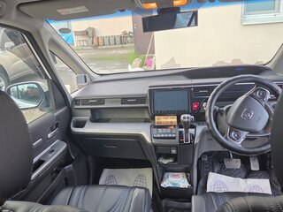 2015 Honda Stepwgn Spada V, белый, 1990000 рублей, вид 5