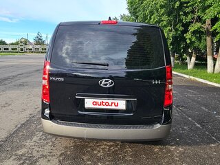 2018 Hyundai H-1 II Рестайлинг 2, чёрный, 2400000 рублей, вид 4
