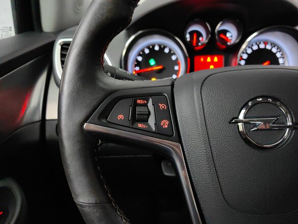 2013 Opel Mokka I, белый - вид 17