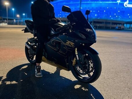 2004 Suzuki GSX-R 600, чёрный, 400000 рублей, вид 4