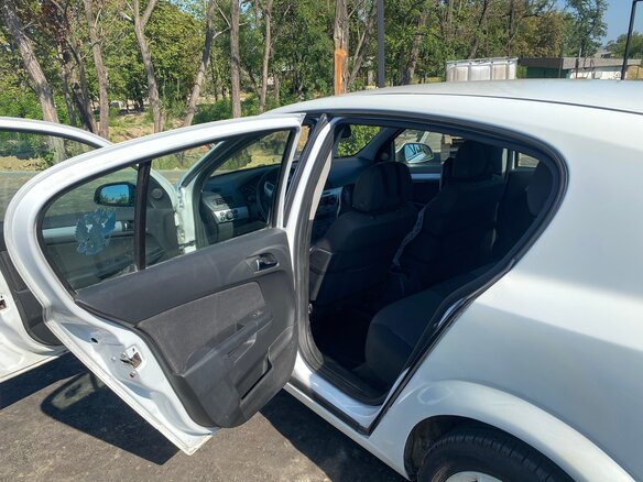 2013 Opel Astra H Рестайлинг, белый, 580000 рублей - вид 9