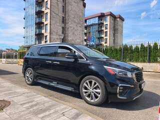 2019 Kia Carnival III, чёрный, 2850000 рублей, вид 3