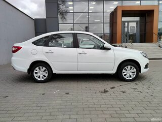 2025 Lada (ВАЗ) Granta I Рестайлинг, белый, 1093000 рублей, вид 4