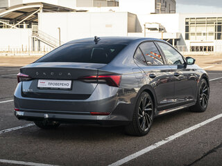 2021 Skoda Octavia IV (A8), серый, 2175000 рублей, вид 5