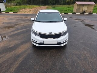 2016 Kia Rio III Рестайлинг, белый, 843000 рублей, вид 1