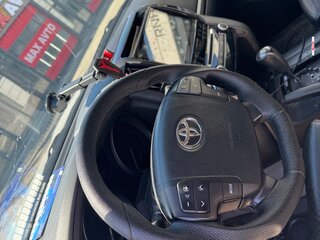 2012 Toyota Land Cruiser 200 Series Рестайлинг 1, серебристый, 3000000 рублей, вид 5