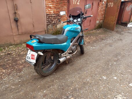 1993 Honda NTV 650, зелёный, 260000 рублей, вид 2