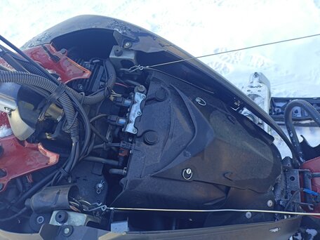 2011 Yamaha Venture, красный, 999999 рублей, вид 4