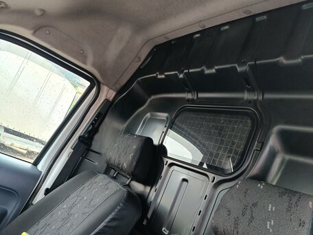 2011 Ford Transit Connect, белый, 780000 рублей, вид 3