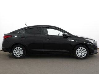 2022 Hyundai Solaris II Рестайлинг, чёрный, 1499000 рублей, вид 3