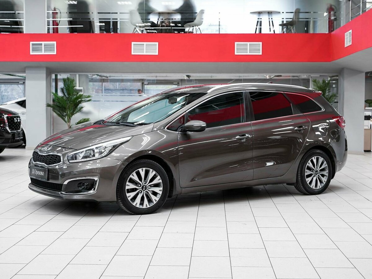 Открыть фотографии: Kia Ceed II Рестайлинг