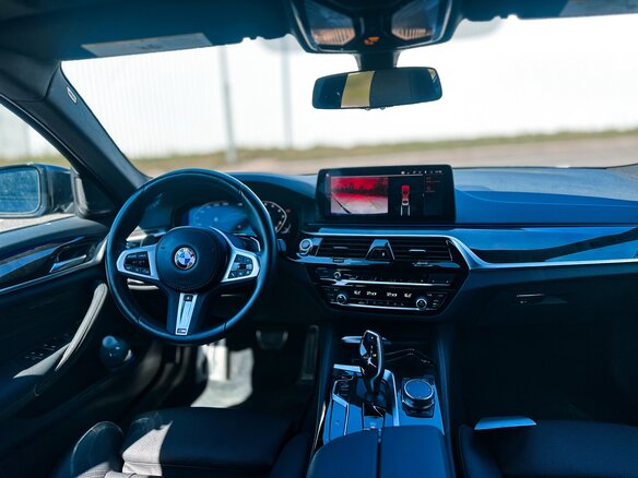 2023 BMW 5 серии 530i xDrive VII (G30/G31/G38) Рестайлинг, чёрный, 4500000 рублей - вид 14