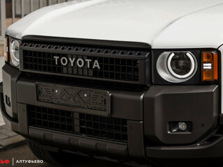 2024 Toyota Land Cruiser Prado 250 Series, белый, 9690000 рублей, вид 3