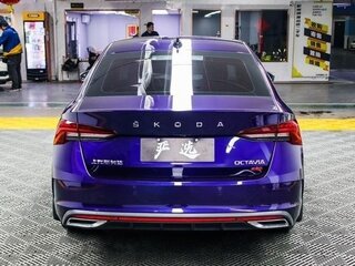 2022 Skoda Octavia IV (A8), синий, 1879000 рублей, вид 5