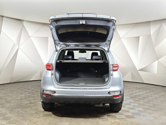 2019 Kia Sportage IV Рестайлинг, серебристый, 2175150 рублей - вид 11