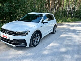 2017 Volkswagen Tiguan II, белый, 2670000 рублей, вид 1
