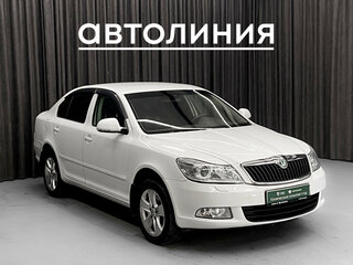 2012 Skoda Octavia II (A5) Рестайлинг, белый, 849000 рублей, вид 1