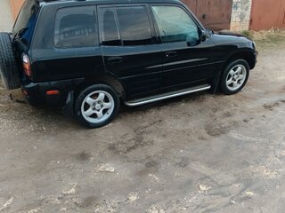 1999 Toyota RAV4 I (XA10), чёрный, 500000 рублей, вид 3