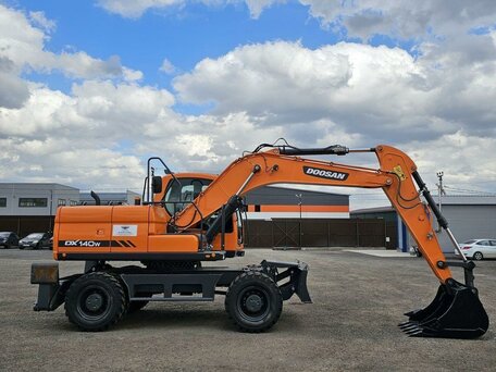 2026 Doosan DX140W, оранжевый, 18864600 рублей, вид 2