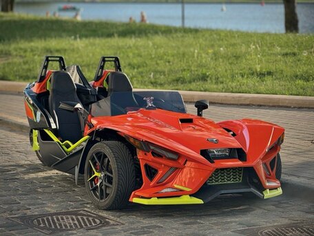 2021 Polaris Slingshot, золотистый, 3000000 рублей, вид 4