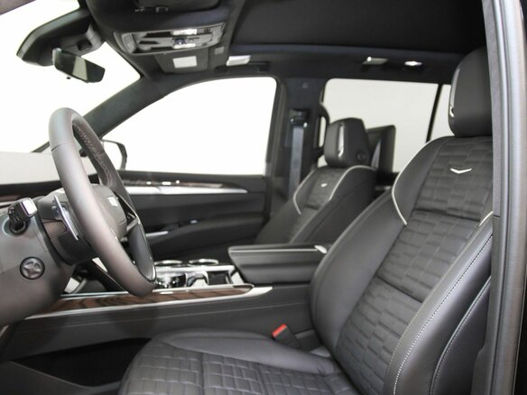2026 Cadillac Escalade V Рестайлинг, чёрный, 21029900 рублей - вид 10