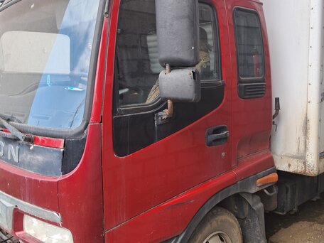 2012 Foton Auman BJ33xx, красный, 700000 рублей, вид 3