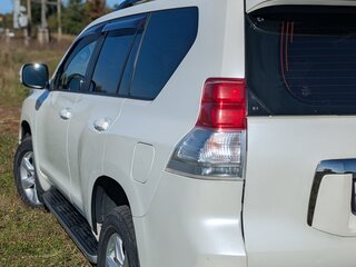 2013 Toyota Land Cruiser Prado 150 Series Рестайлинг 1, белый, 2650000 рублей, вид 5