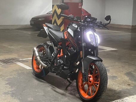 2022 KTM 125 Duke, серый, 400001 рублей, вид 1
