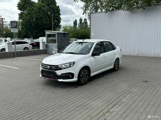 2026 Lada (ВАЗ) Granta Sport I Рестайлинг, белый, 1632000 рублей, вид 3