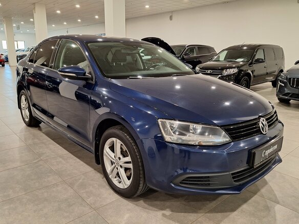 2012 Volkswagen Jetta VI, синий, 1150000 рублей - вид 4