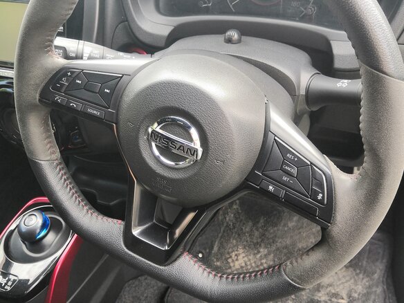 2018 Nissan Note Nismo S e-Power II Рестайлинг, белый, 1420000 рублей - вид 19