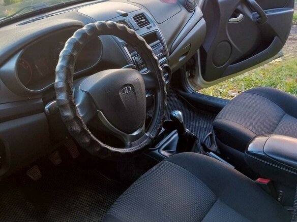 2016 Lada (ВАЗ) Kalina II, серебристый, 265000 рублей - вид 6