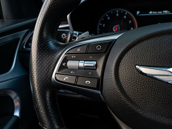 2018 Genesis G70 I, чёрный - вид 15