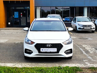 2018 Hyundai Solaris II, белый, 1099870 рублей, вид 3