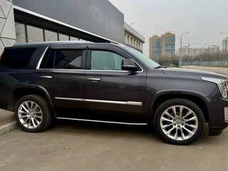 2018 Cadillac Escalade IV, серый, 6900000 рублей, вид 3