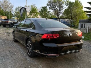 2022 Volkswagen Magotan B8 Рестайлинг, чёрный, 1830000 рублей, вид 5
