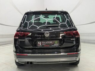 2019 Volkswagen Tiguan II, чёрный, 2765000 рублей, вид 5