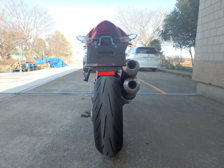 2013 Ducati Streetfighter, красный, 1000000 рублей, вид 4