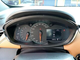 2022 Chevrolet Trax I Рестайлинг, белый, 1400000 рублей, вид 5