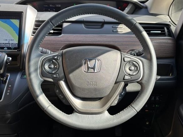 2022 Honda Freed II Рестайлинг, белый - вид 14
