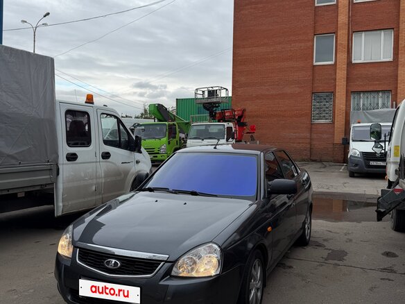 2014 Lada (ВАЗ) Priora I Рестайлинг, серебристый, 450000 рублей - вид 2