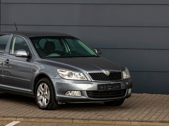 2012 Skoda Octavia II (A5) Рестайлинг, серый, 955000 рублей - вид 7